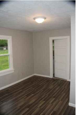 Building Photo - 1513 Layman Dr