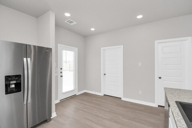 Building Photo - 4611 Aurora Glen Dr