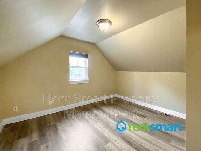 Building Photo - 2626 O'Shaughnessy