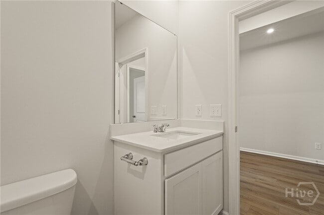 Building Photo - 251 Shade Tree Dr