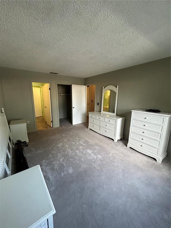 Building Photo - 504 Silver Course Cir