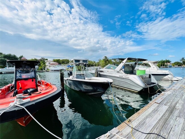 Primary Photo - 2033 Calais Dr