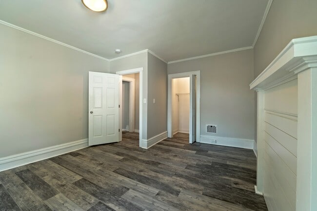 Building Photo - 1205 Charleston Ave