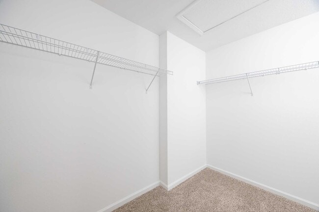 Building Photo - 951 Orellana Rd