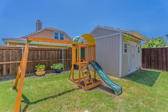 Building Photo - 1404 Kittyhawk Dr