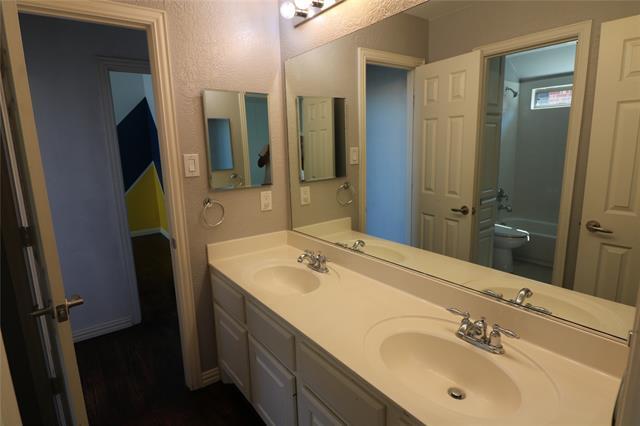 Building Photo - 2728 Breezy Point Ln