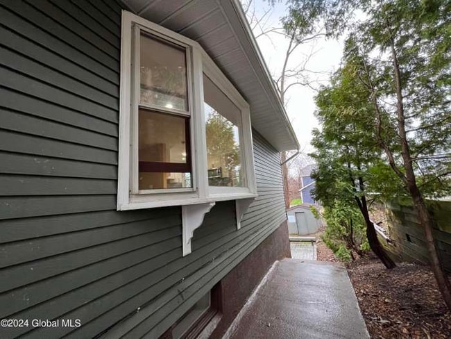 Building Photo - 98 Ormond St