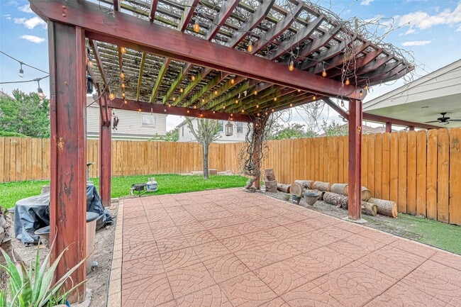 Building Photo - 19443 Maywood Falls Cir