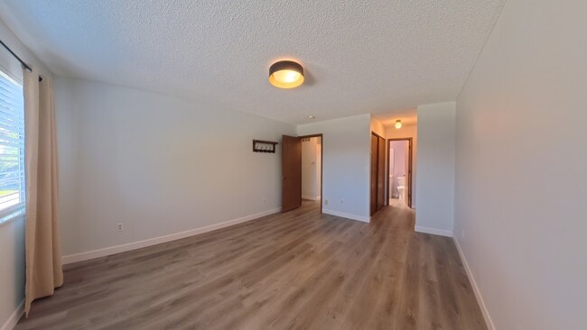 Building Photo - 1112 Woodgate Dr