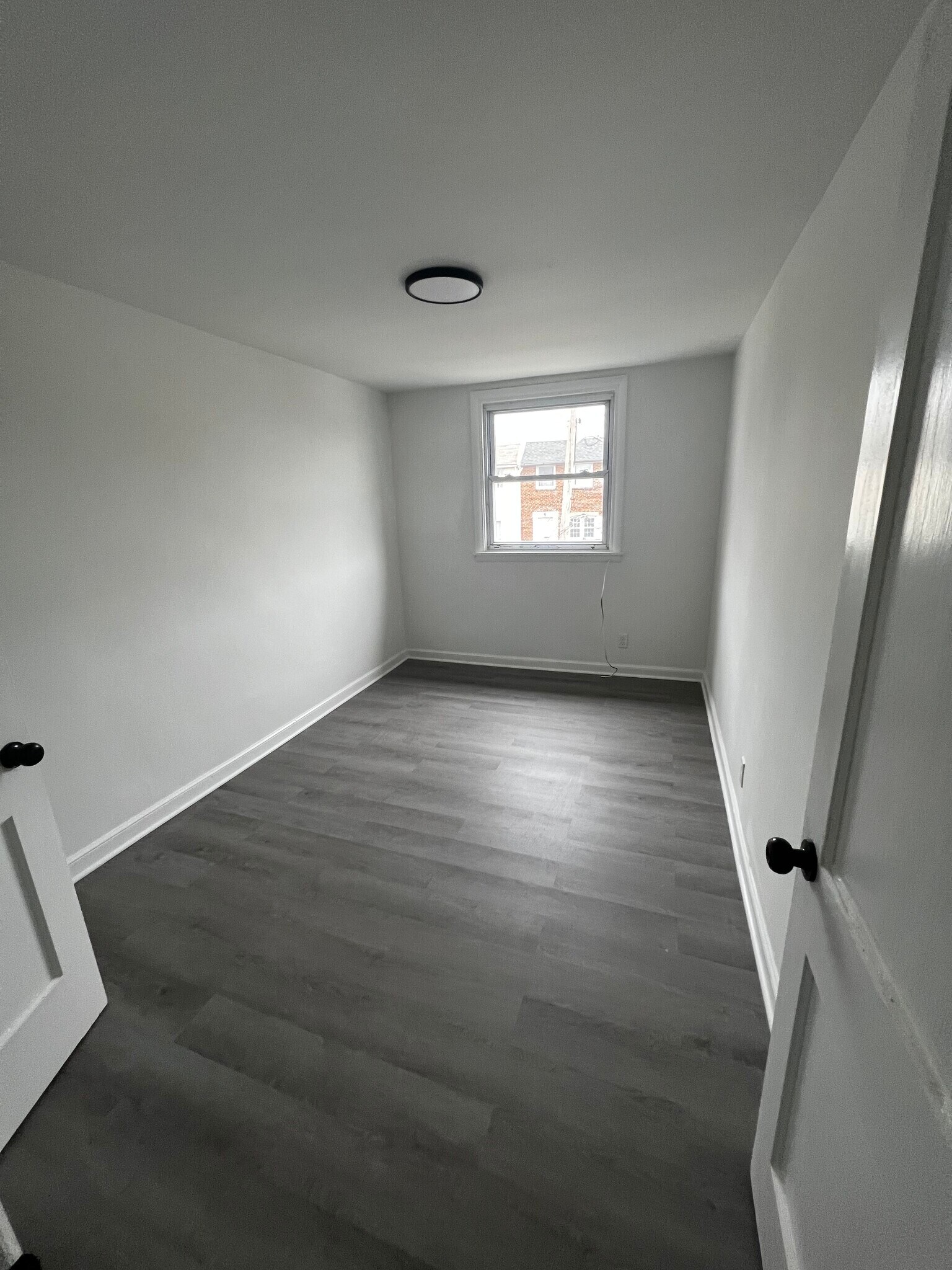 Bedroom - 817 Hughes St