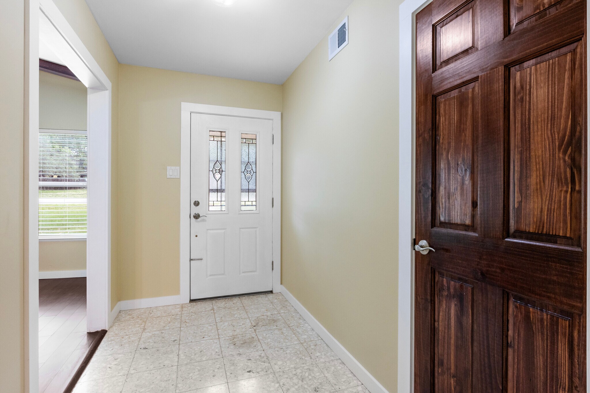 Building Photo - 17215 Sugar Crest Dr