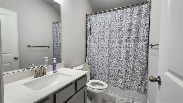 Building Photo - 2317 Miramar Dr