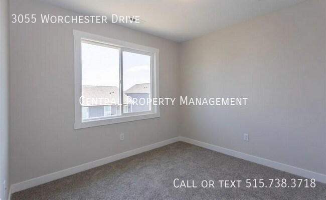 Building Photo - 3055 Worchester Dr
