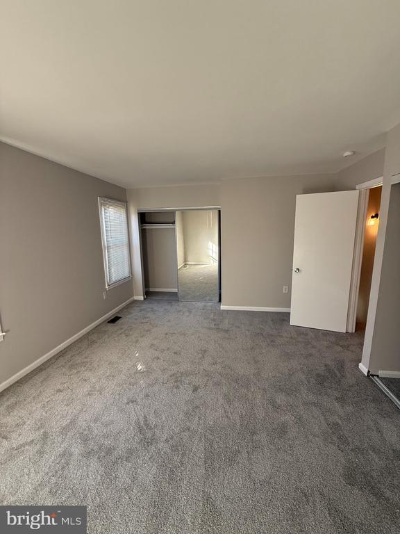 Building Photo - 14662 Forsythia Terrace