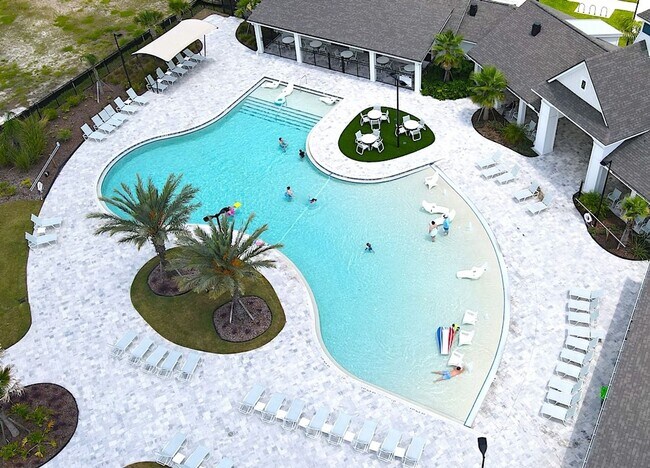 Building Photo - GORGEOUS 5 Bed 4 Bath 3 Car Garage HOME w COMMUNITY POOL for RENT!
