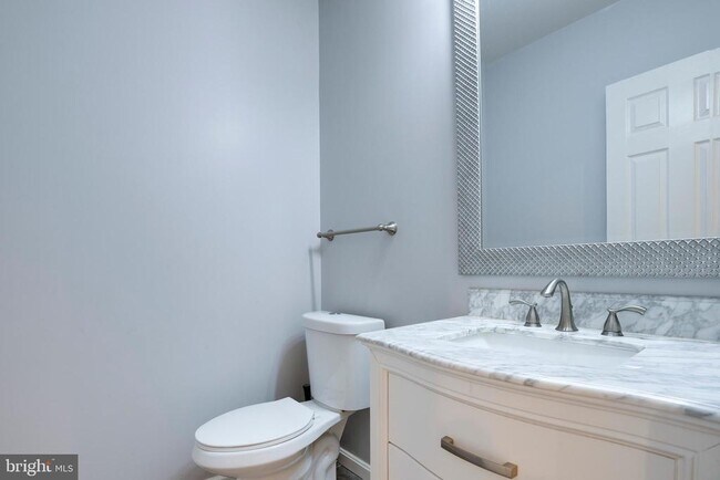 Building Photo - 5097 Pale Moon Way