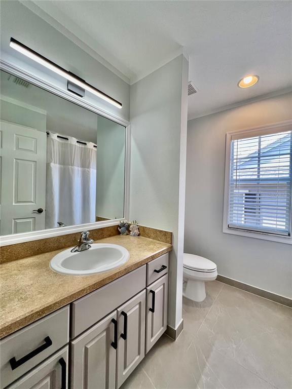 Building Photo - 16112 Loneoak View Dr