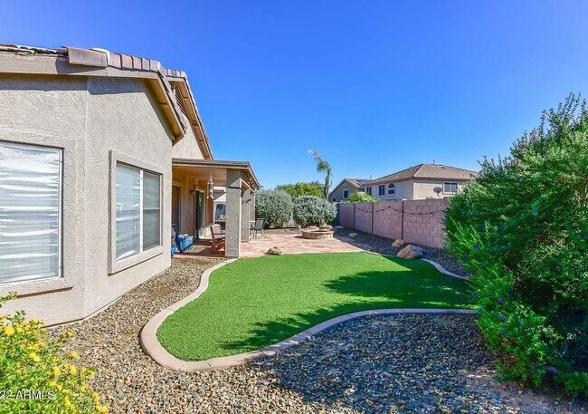 Building Photo - 15749 W Ventura St