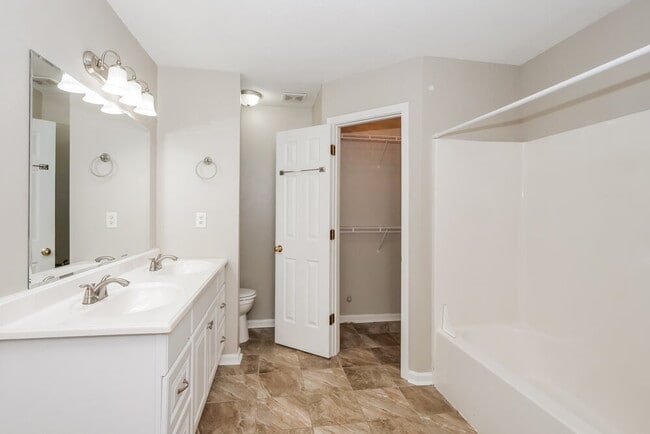 Building Photo - 145 Pine Ridge Ln