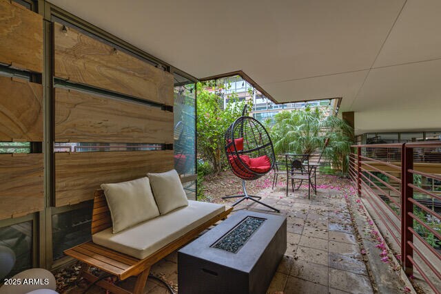Building Photo - 7147 E Rancho Vista Dr