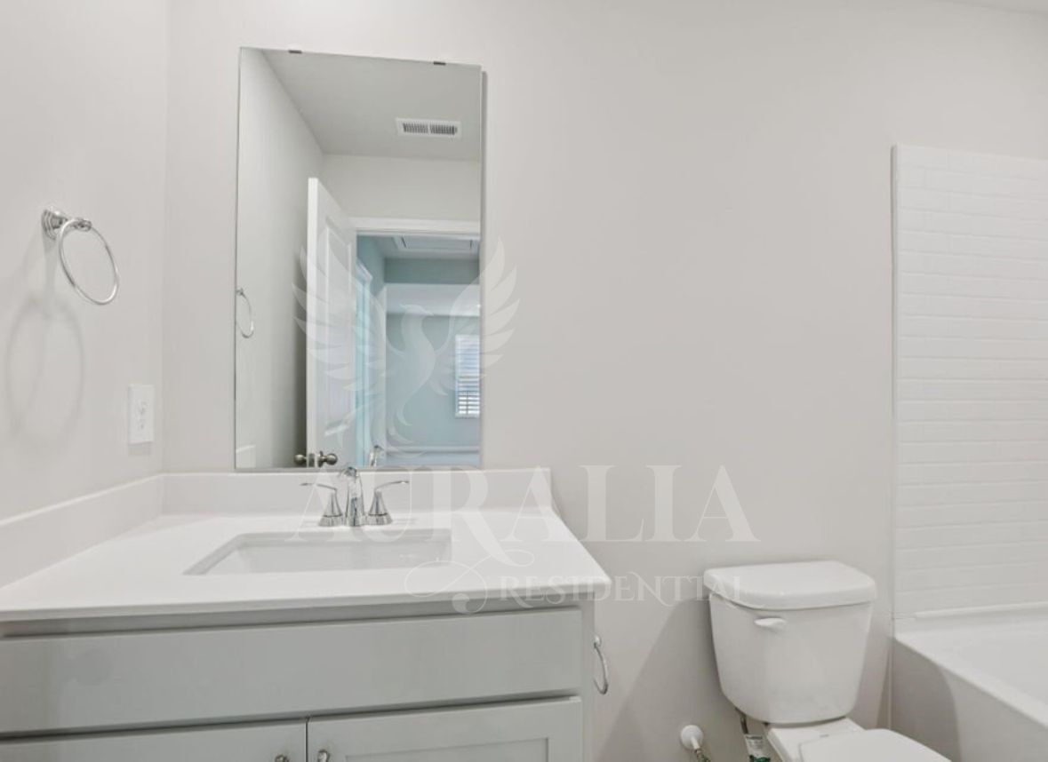 Building Photo - 805 Ottawa Dr