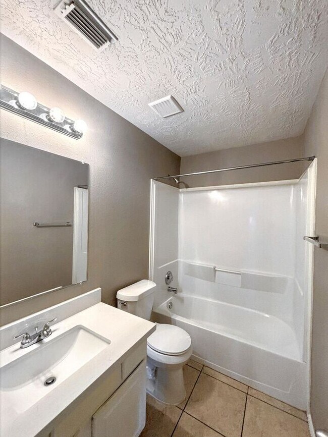 Building Photo - 11319 Moonlight Ridge Dr