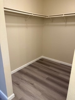 Building Photo - 5075 Valley Crest Dr