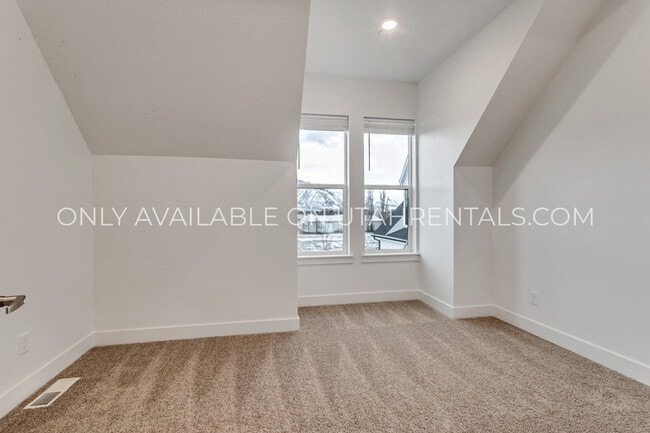 Building Photo - 768 S 1600 W