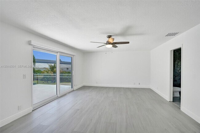 Building Photo - 4024 Frances Dr