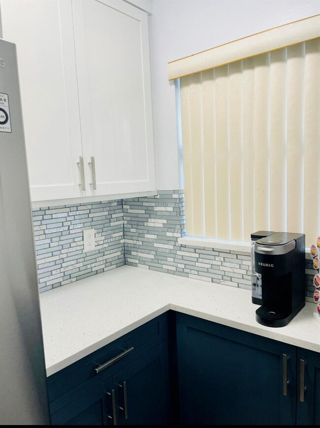 Building Photo - 7355 Woodmont Terrace