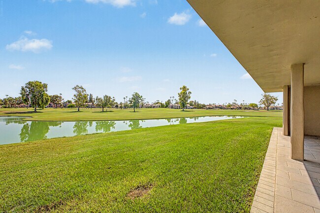 Building Photo - 7825 E San Carlos Rd