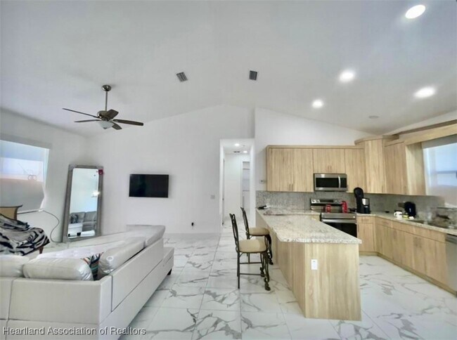 Building Photo - 4128 Barbarossa Ave