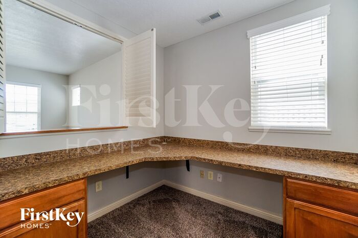 Building Photo - 5643 Holly River Ave