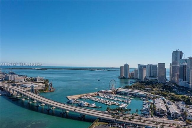 Building Photo - 1600 NE 1st Ave