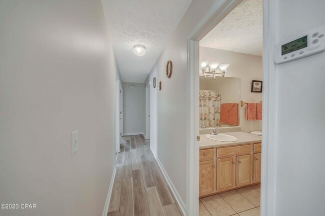 Building Photo - Coming Soon ______Available on November 20th. Furnished 2 bedroom home in Palm Cove Community