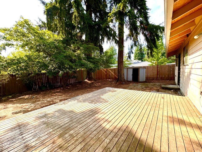 Building Photo - 3bd/1ba Redmond Home