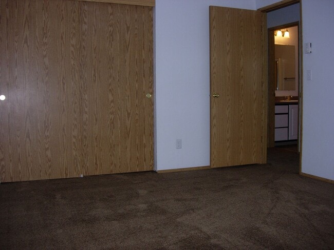 Building Photo - 11575 SW 135th Ave