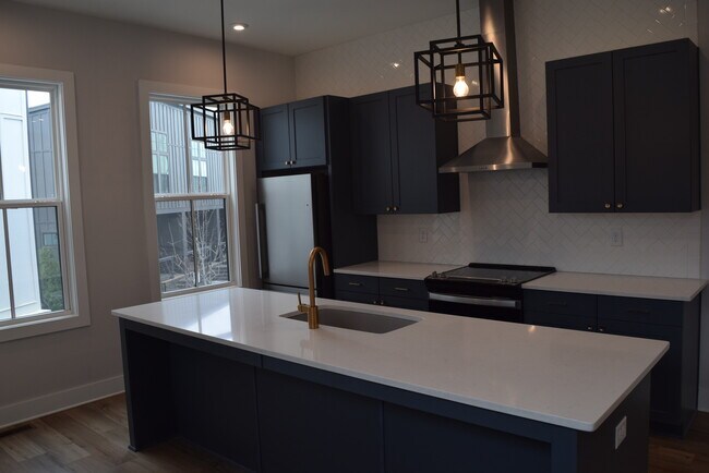 Kitchen - 1233 Cushenberry Ln