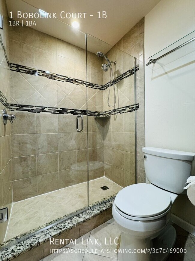 Building Photo - 1 Bobolink Ct