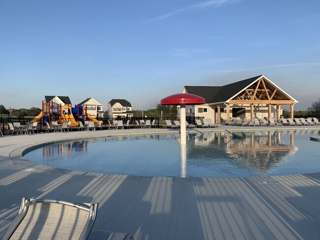 Building Photo - 303 Aster Bloom Ln