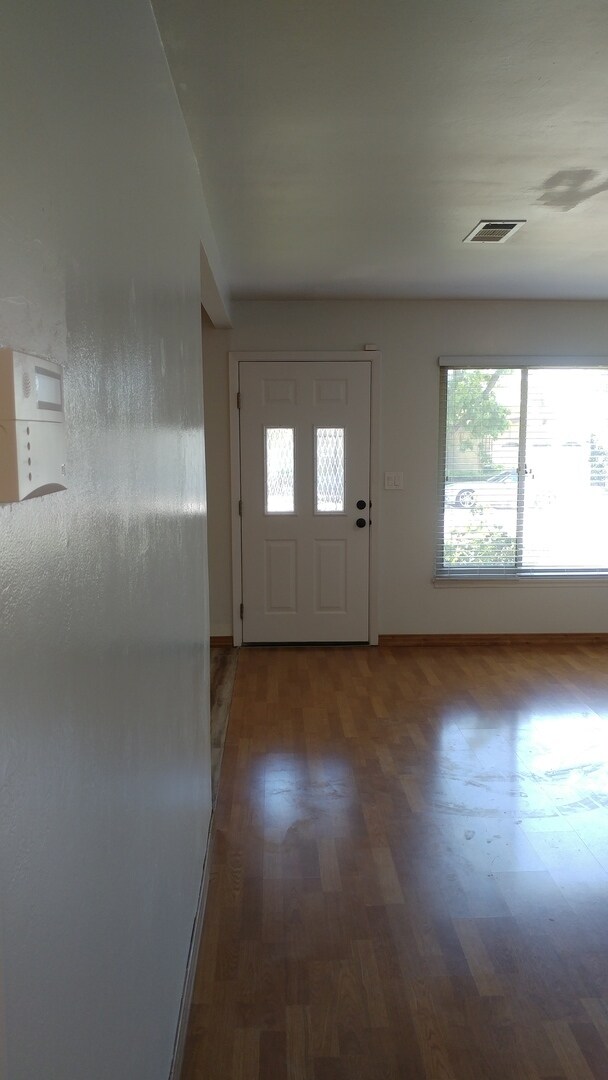 Building Photo - AMAZING Updated 3 Bedroom/2 Bath Home in Good School Area! - BERRYESSA