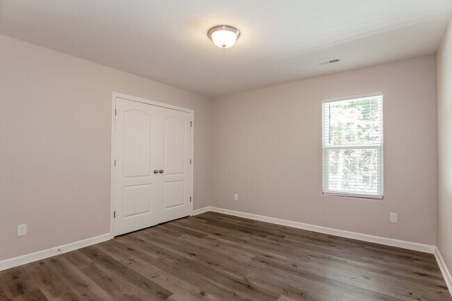 Building Photo - 1819 Allegheny Dr