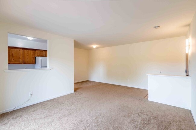 Building Photo - Private 2 Bedroom 1 Bath Condo in Goshen V...