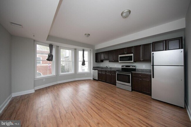 Primary Photo - 1222 N 7th St