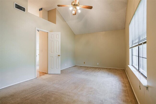 Building Photo - 2211 Rick Whinery Dr