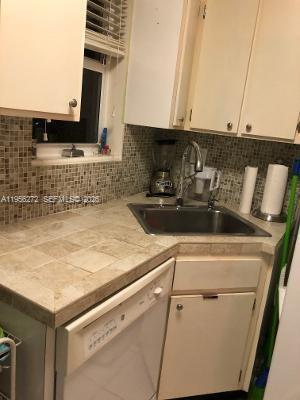 Building Photo - 255 Sunrise Dr