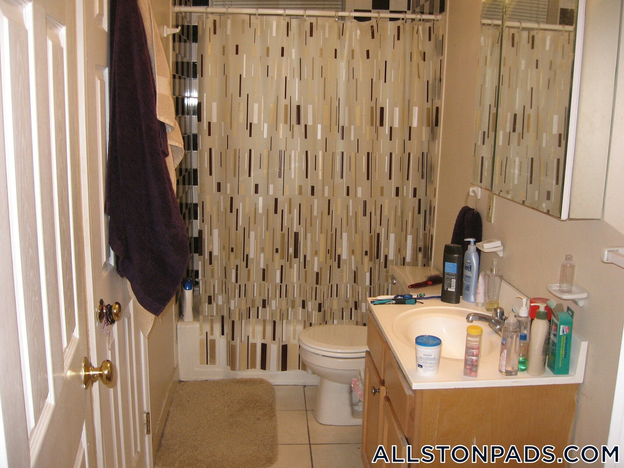 Building Photo - 15 N Beacon St