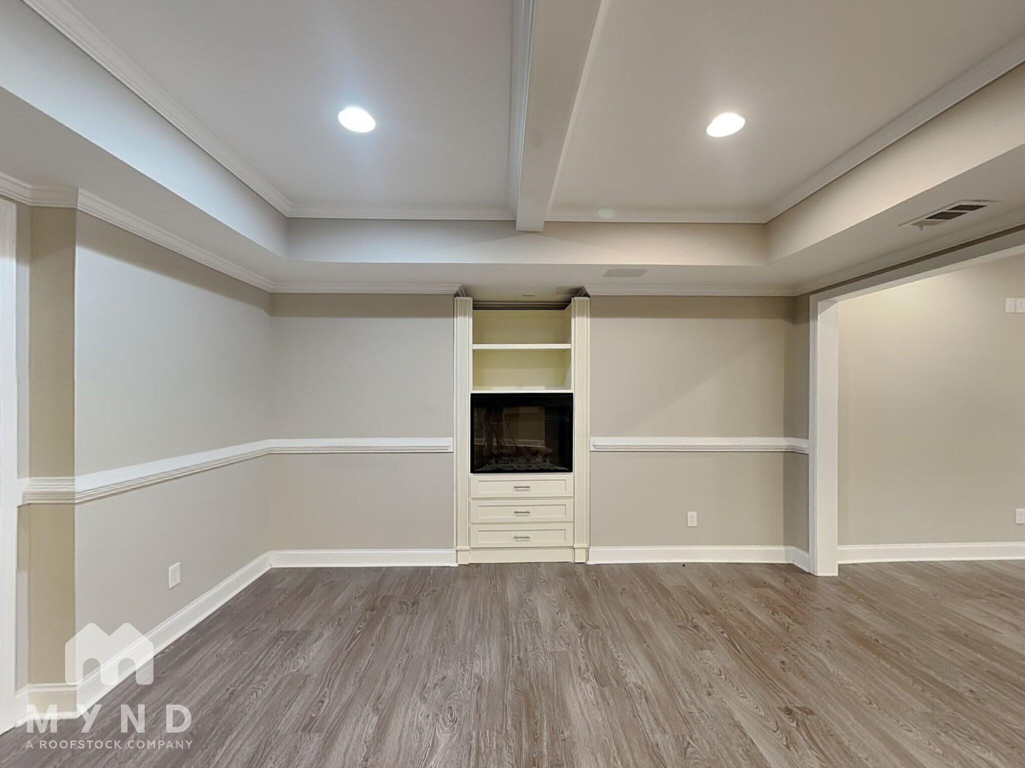 Building Photo - 12515 Magnolia Cir