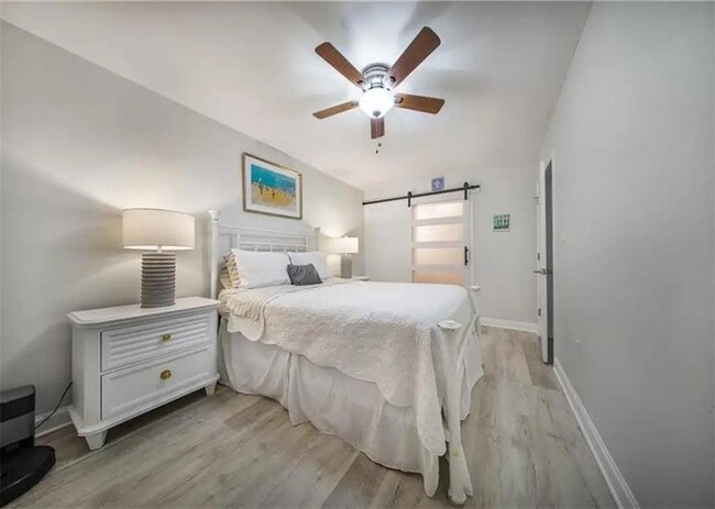 Building Photo - 308 St Louis St