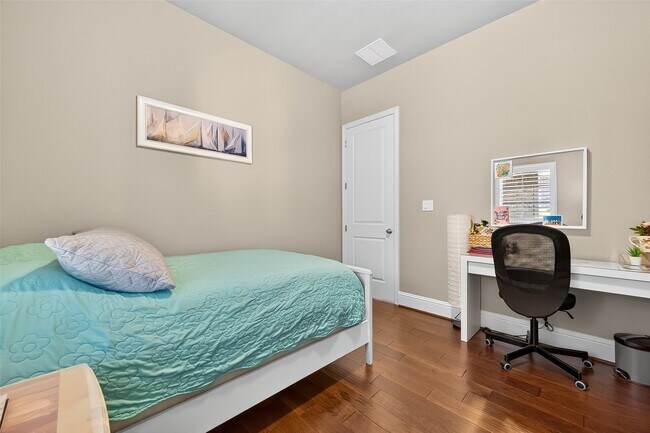 Building Photo - 14 Cottage Glen Ln